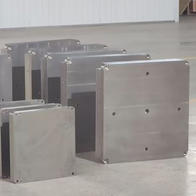 Sıcak istikrarlı 3D baskı taban plakaları için yüzey düzlüğü ≤0,03 mm olan hassas kalıplı titanyum alaşımı alt tabakası